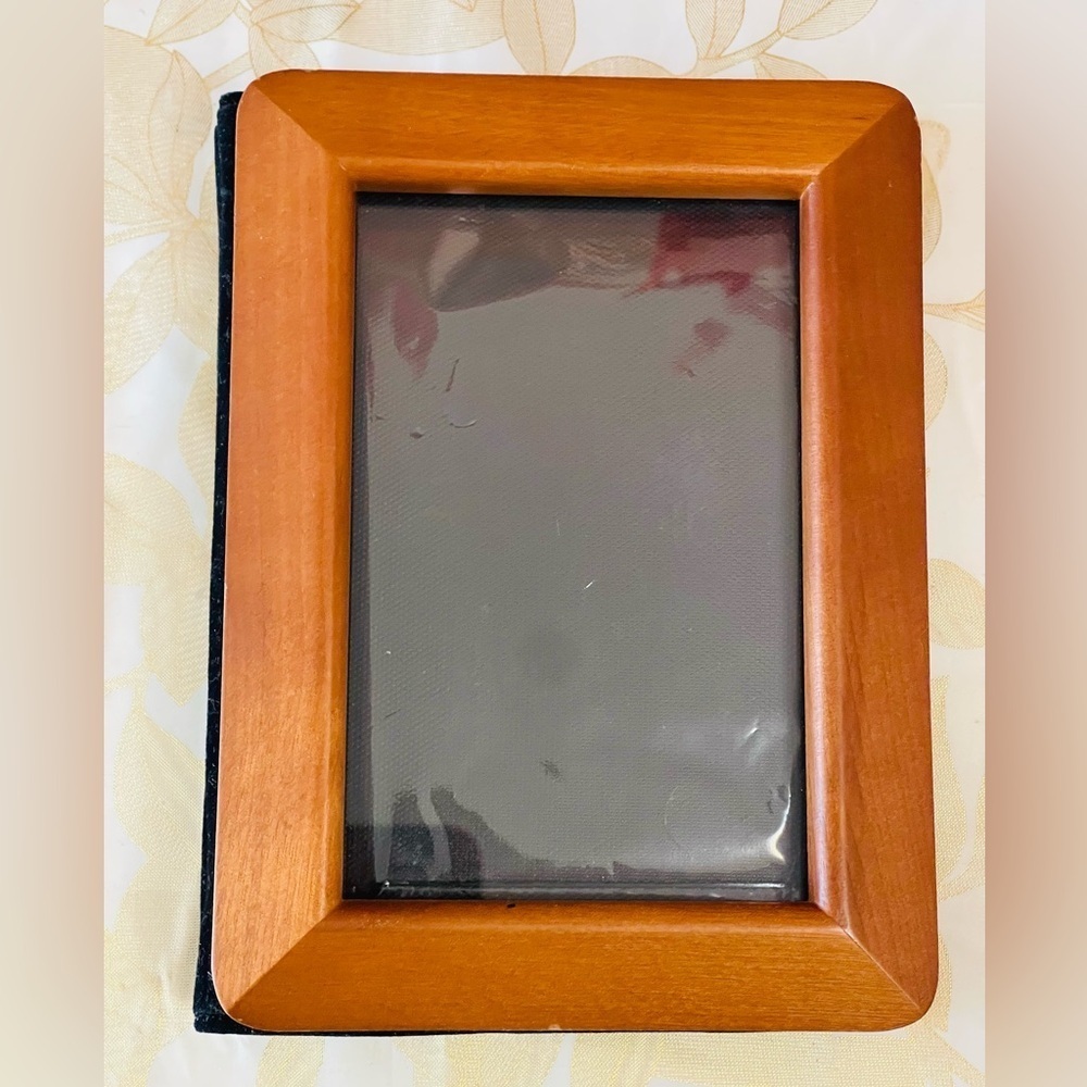 VTG Wooden Photo Frame Photo Album Inside
